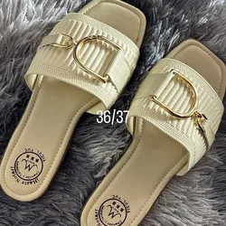 Sandalias Beige y doradas