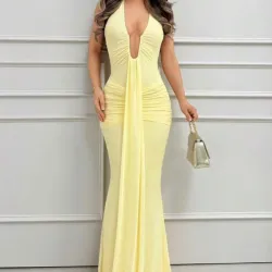 Vestido Amarillo pegado al cuerpo escote largo