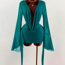 Vestido elegante mangas mariposa color verde