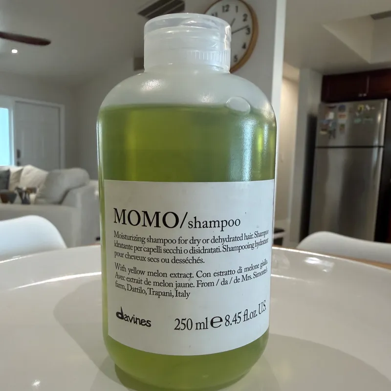 Shampoo Hidratante MOMO Davines con Extracto de Melón – 250 ml