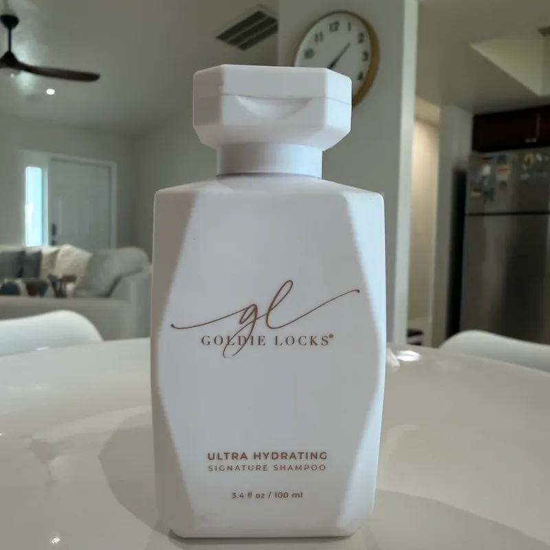 Shampoo Ultra Hidratante Goldie Locks Signature – 100 ml