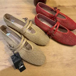 Zapatos tipo Mary Jane tejidos