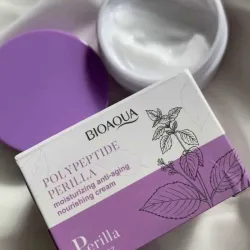 Crema facial hidratante y antienvejecimiento con péptidos