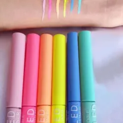Delineador líquido para ojos