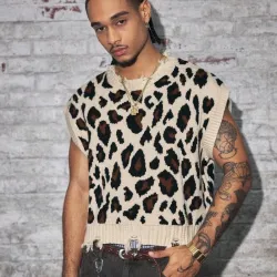 V Neck Leopard