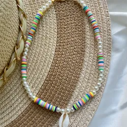 Collar de perlas con fimos y dije de caracol