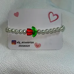 Pulsera de perlas con tulipán 