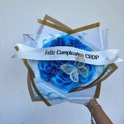 Ramo de 7 rosas azules con banda personaliza