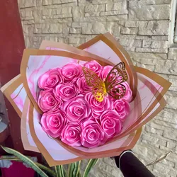 Ramo de 15 rosas rosadas