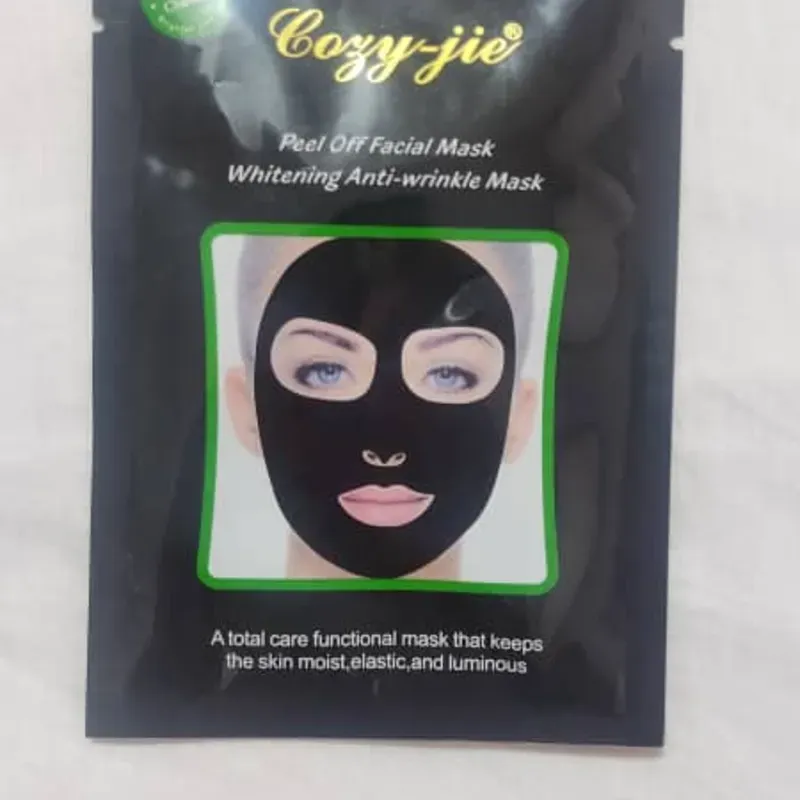 Mascarilla peel off de carbón activado ◼️