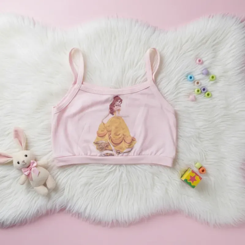Blusa corta para niña con diseño de la princesa Bella