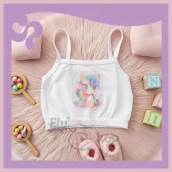 Blusa corta blanca con diseño unicornio