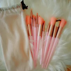 Set de 12 brochas de maquillaje 