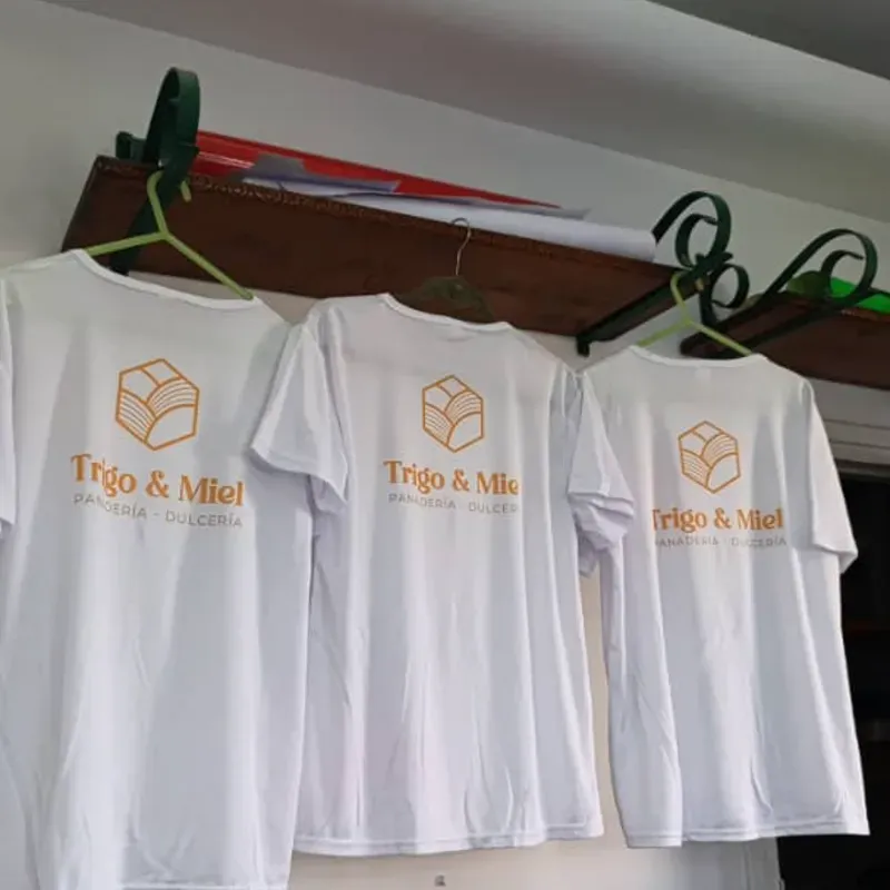 Pullover Dry Fit Makito (100% poliester)