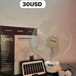 VENTILADOR DE MESA RECARGABLE + PANEL + 2 BOMBILLOS
