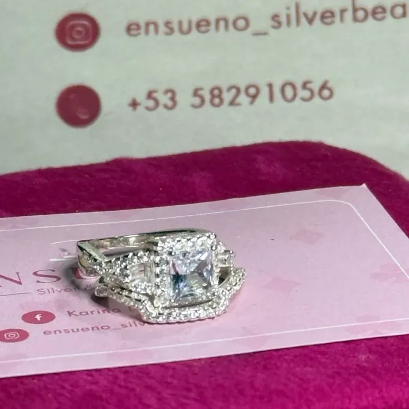 Anillo de Compromiso de Mujer 