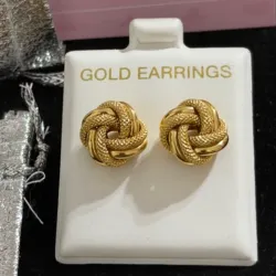 Aretes