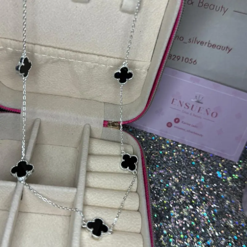 Cadena van cleef 5 flores 