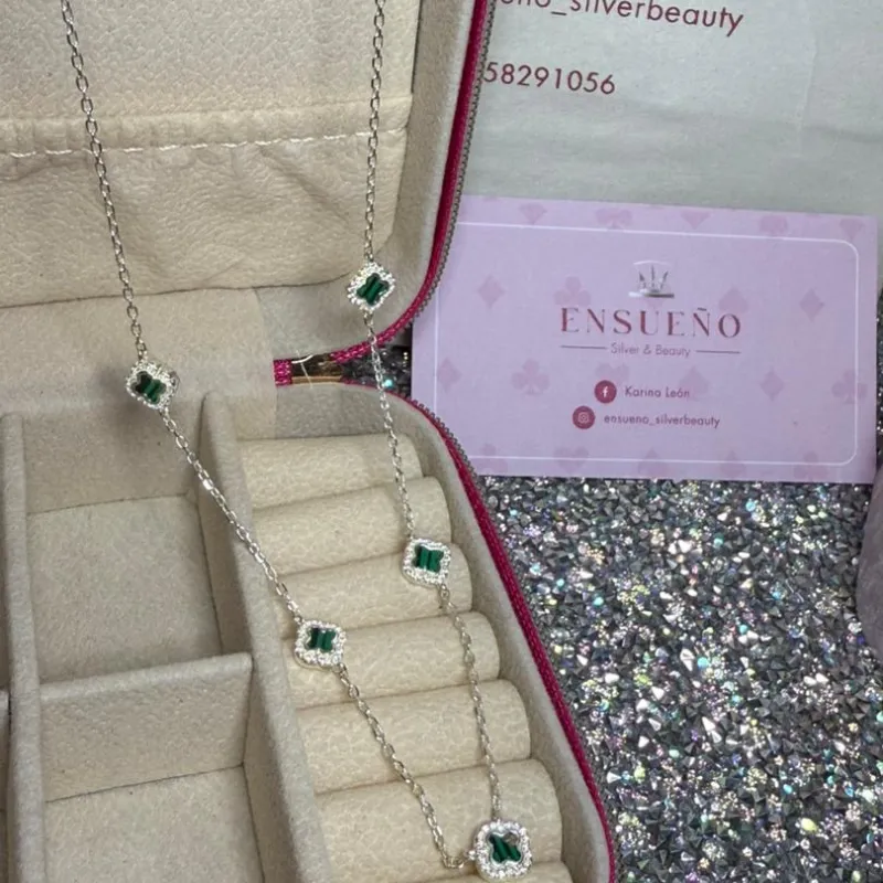 Cadena van cleef, 5 flores pequeñas 