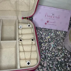 Cadena van cleef, 5 flores pequeñas 