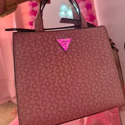 Cartera Guess