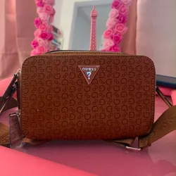 Cartera Guess