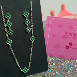 Juego de Cadena y Aretes