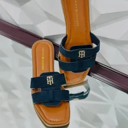 Sandalias