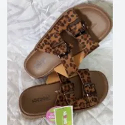 Sandalias