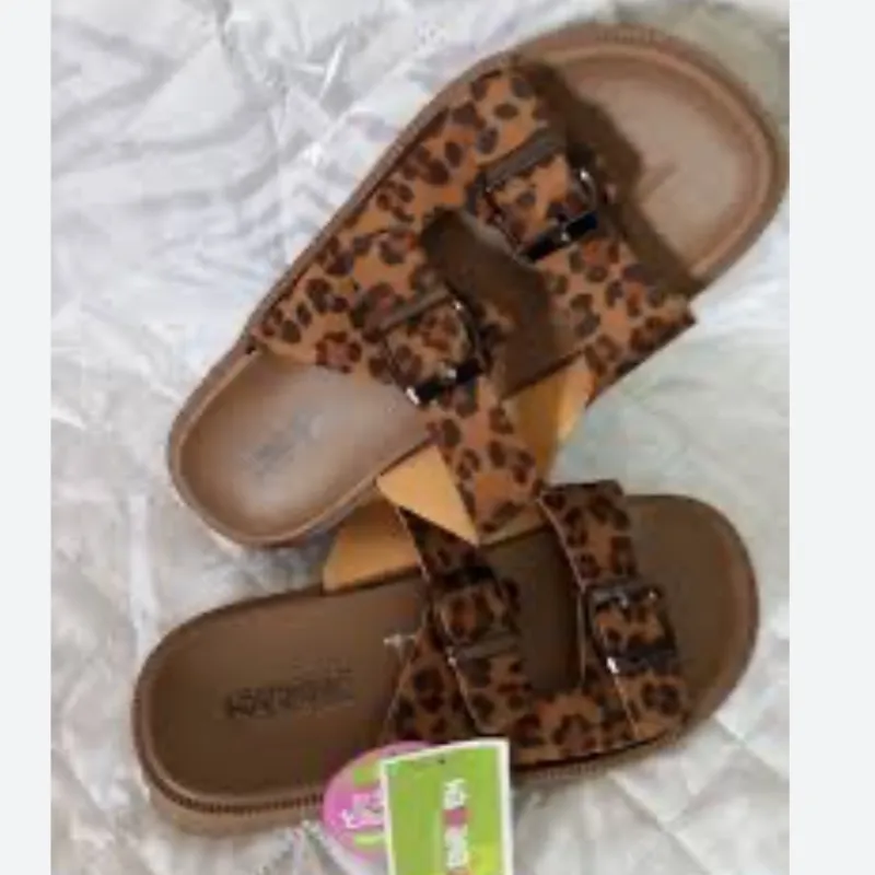 Sandalias