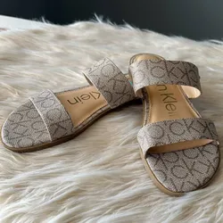 Sandalias