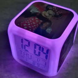 Reloj con alarma