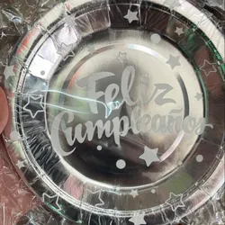 Platos de feliz cumpleaños plateado