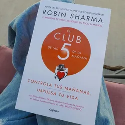 EL CLUB DE LAS 5 DE LA MAÑANA