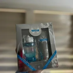 Set pequeño de perfume y gel para afeitar