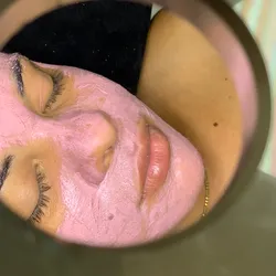 Limpieza Facial Profunda 