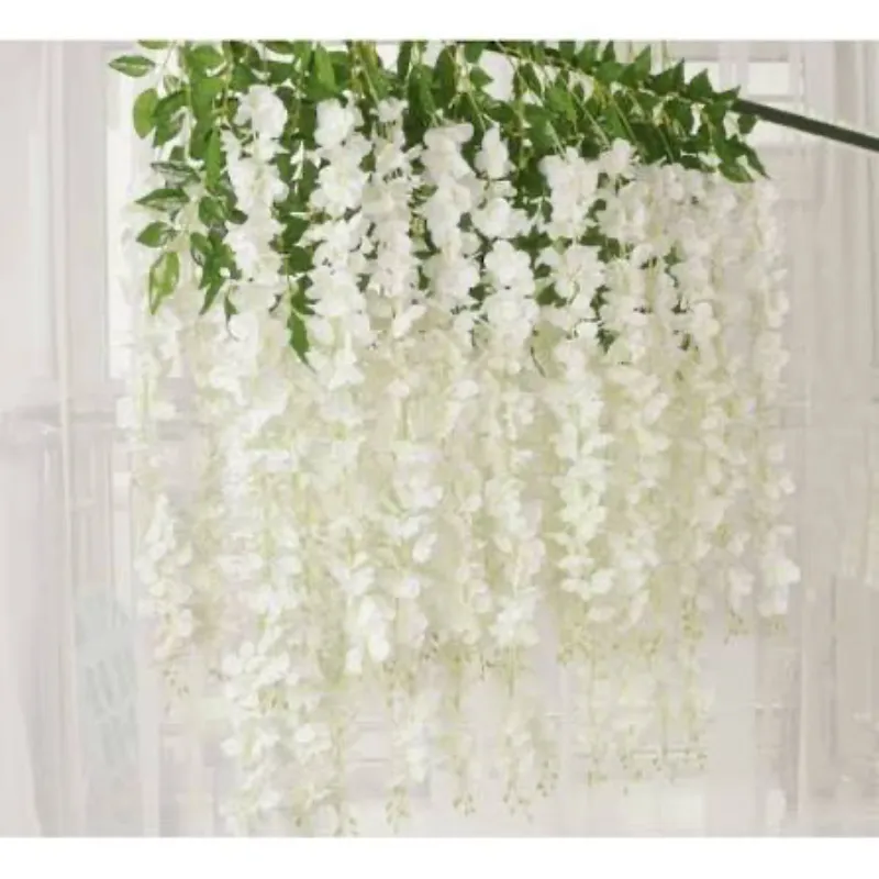 Flores decorativas blancas 