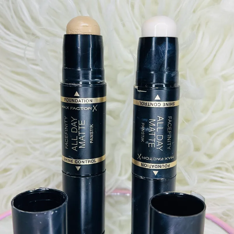Base de Maquillaje en Barra Doble