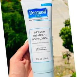 Dermasil Labs: Dry Skin Treatment Cuidado dermatológico para una hidratación profunda.