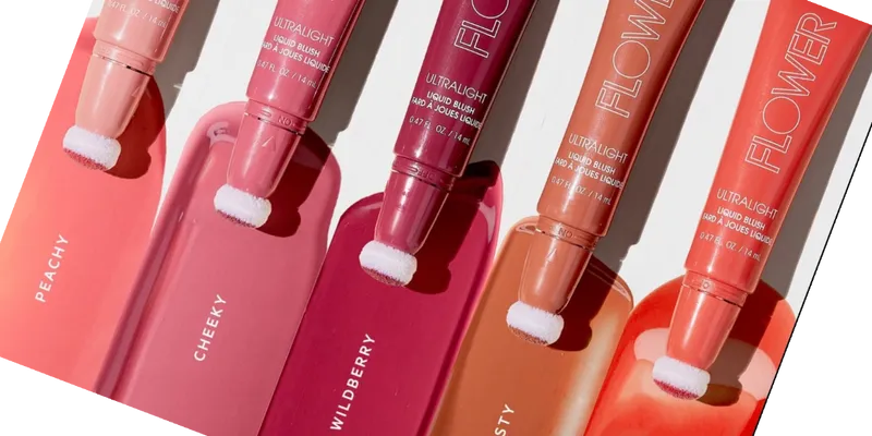 Flower Ultralight Liquid Blush