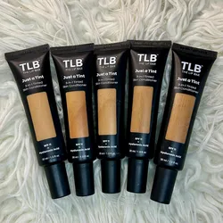 Hidratante con Color 3-en-1 "Solo un Tinte".