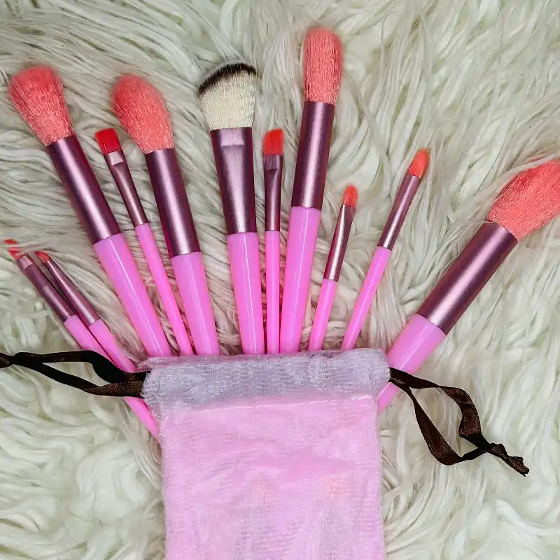 Set de 13 Brochas de Maquillaje