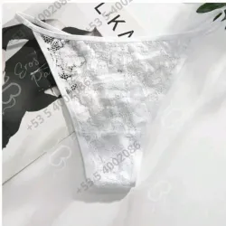 Blumer de encaje estilo tanga blanco