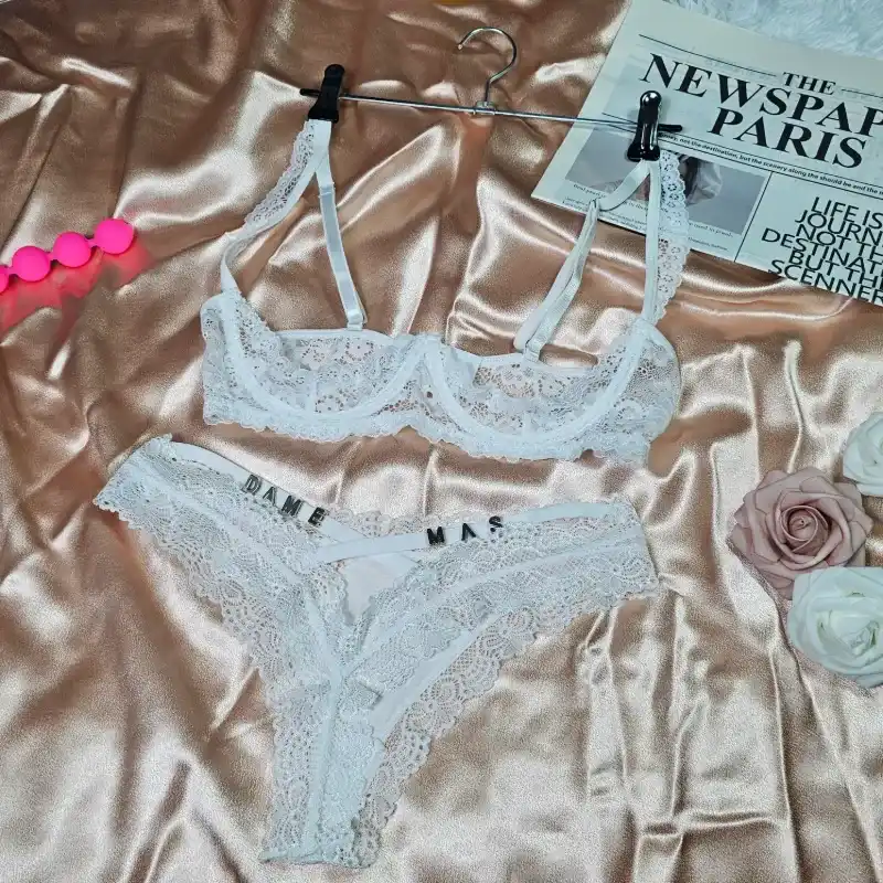 Conjunto de lenceria tanga de encaje cruzado + sujetador de encaje copa abierta color blanco (PERSONALIZADO)