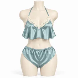 Pijama de short y blusa de satín