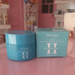 Crema facial de ácido hialurónico