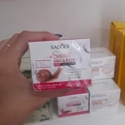 Crema facial con baba de caracol 