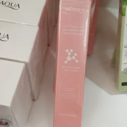 Contorno de ojos con niacinamida 