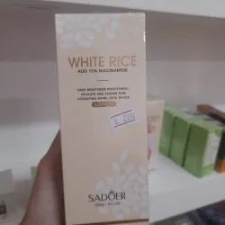 Loción de niacimamida con extracto de arroz