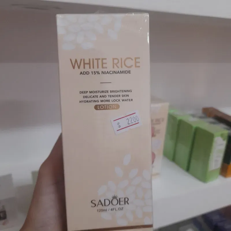 Loción de niacimamida con extracto de arroz